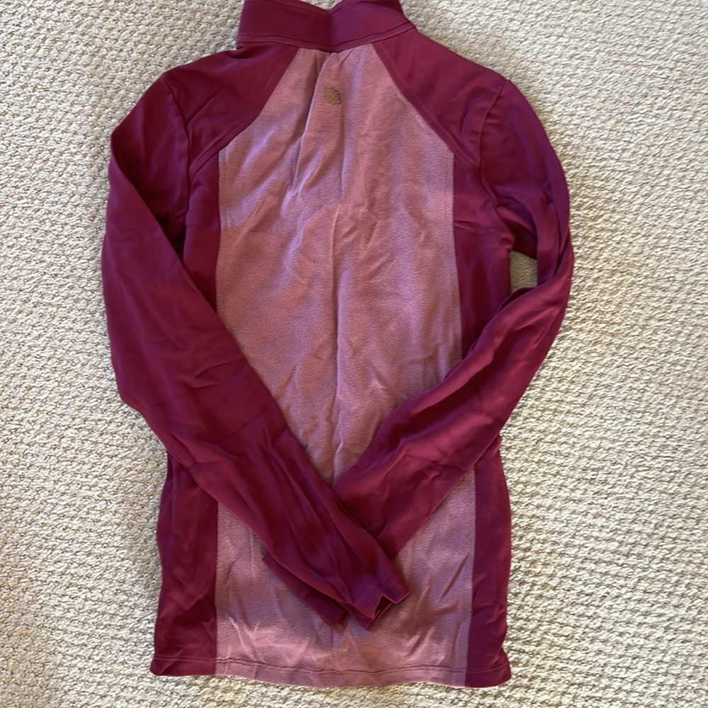 Women’s athletic top - Picture 3 of 3